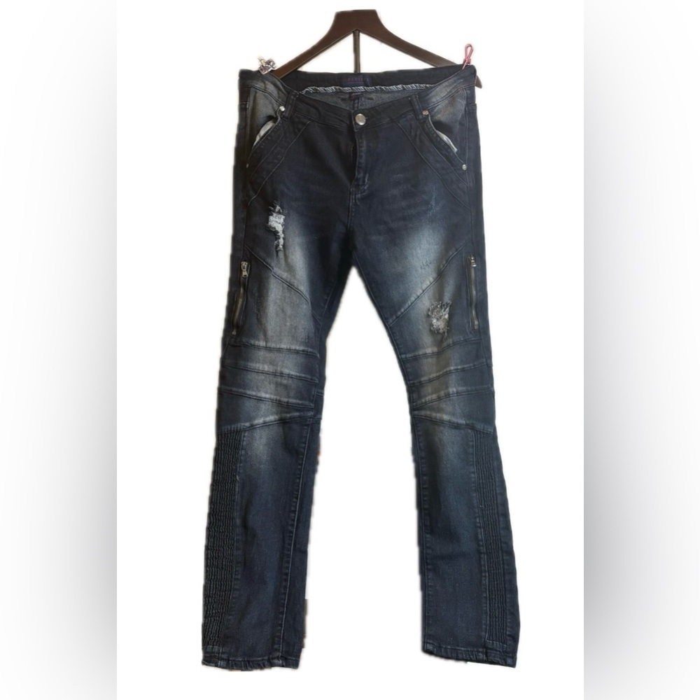 IMPERIAL Denim Jeans Men’s Size 34 X 34 Stretch. Distressed with zipper accents.